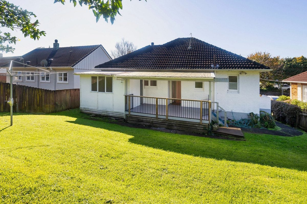6 McCullough Avenue, Mount Roskill, Auckland - Carousel 2