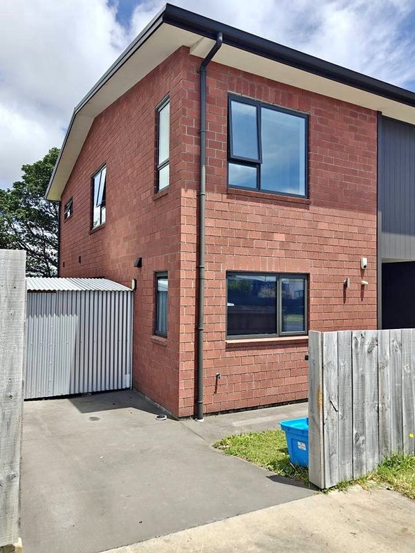 93 Banks Street, Marfell, New Plymouth - Carousel 1