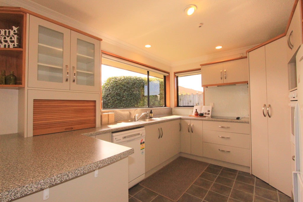 53 Vogel Place, Waikiwi, Invercargill - Carousel 2