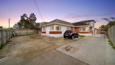 51 Hallberry Road, Mangere East, Auckland - Carousel 1