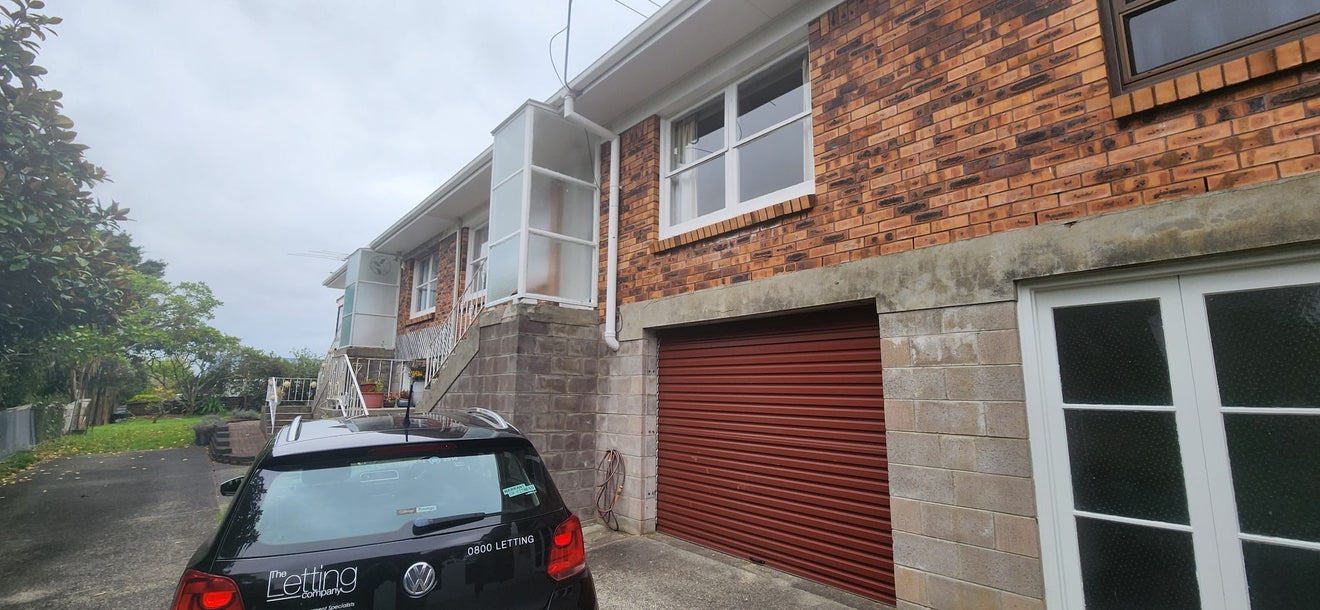 2/31 Beatrice Avenue, Hillcrest, Auckland - Carousel 2