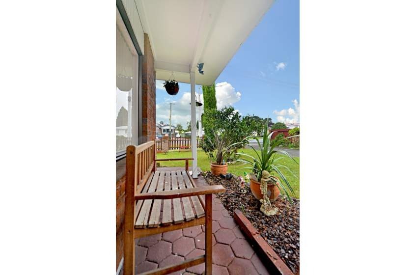 1/9 WATERVIEW Road, Takanini, Auckland - Carousel 11