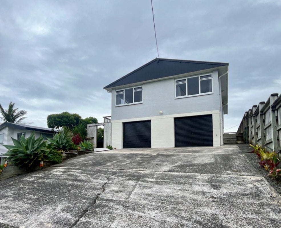 55 Braemar Road, Castor Bay, Auckland - Carousel 1