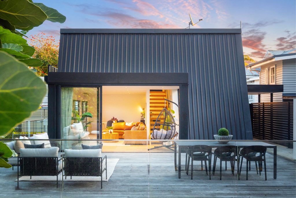 42C Island Bay Road, Beach Haven, Auckland - Carousel 1