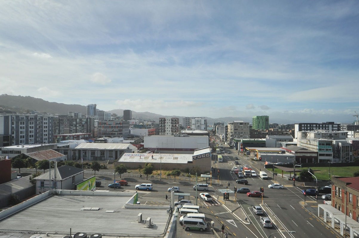 7J/242 Taranaki Street, Mount Cook, Wellington - Carousel 1