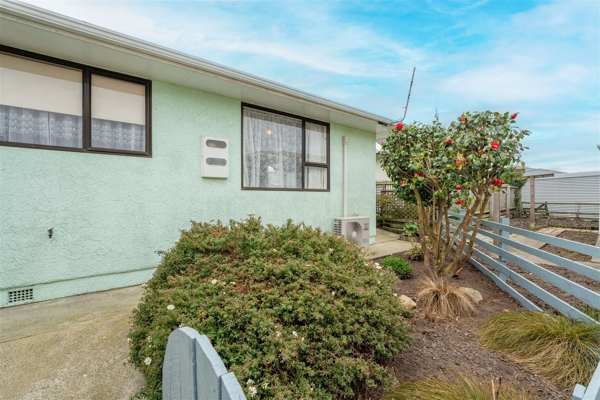 8 Elizabeth Crescent, Oamaru North, Oamaru - Carousel 1