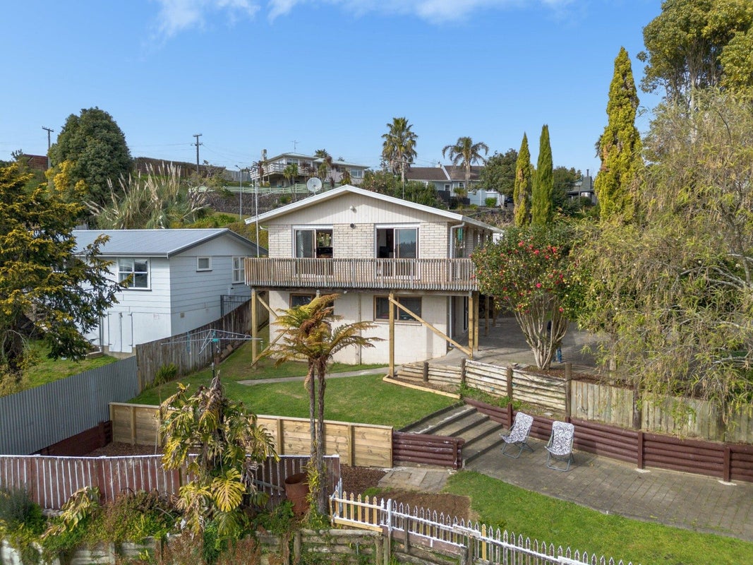5 Carnie Street, Gate Pa, Tauranga - Carousel 22