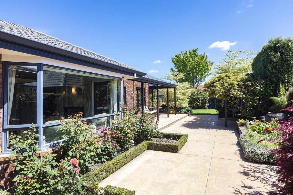 29 Marble Wood Drive, Papanui, Christchurch - Carousel 1
