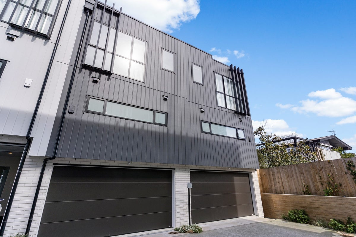 6/29 Bracken Avenue, Takapuna, Auckland - Carousel 17