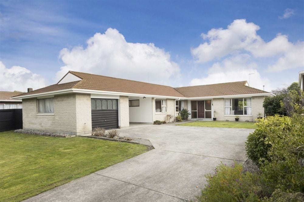 80 John F Kennedy Drive, Milson, Palmerston North - Carousel 1