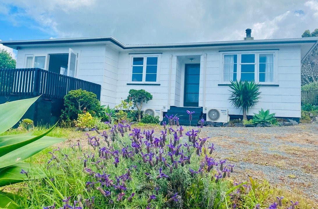 1391 Whangarei Heads Road, Whangarei - Carousel 1