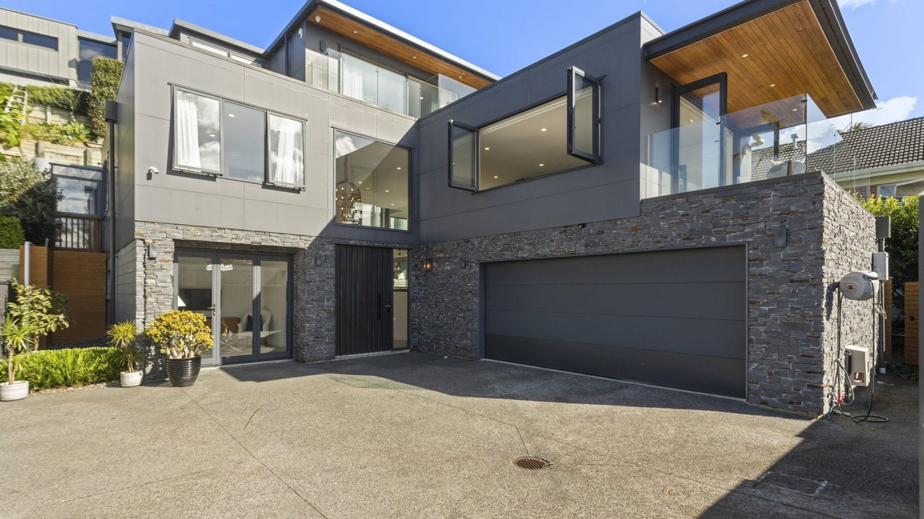 19A Melanesia Road, Kohimarama, Auckland - Carousel 1