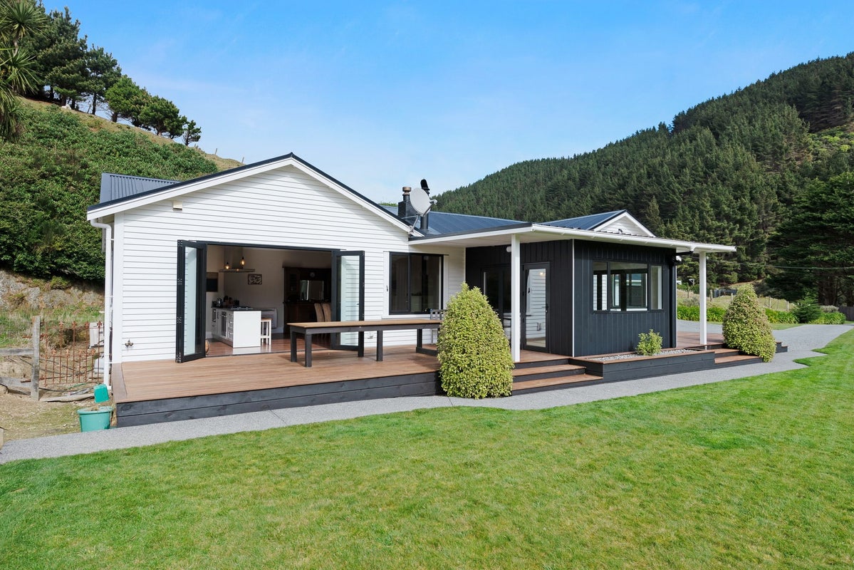 541 South Makara Road, Karori - Carousel 2