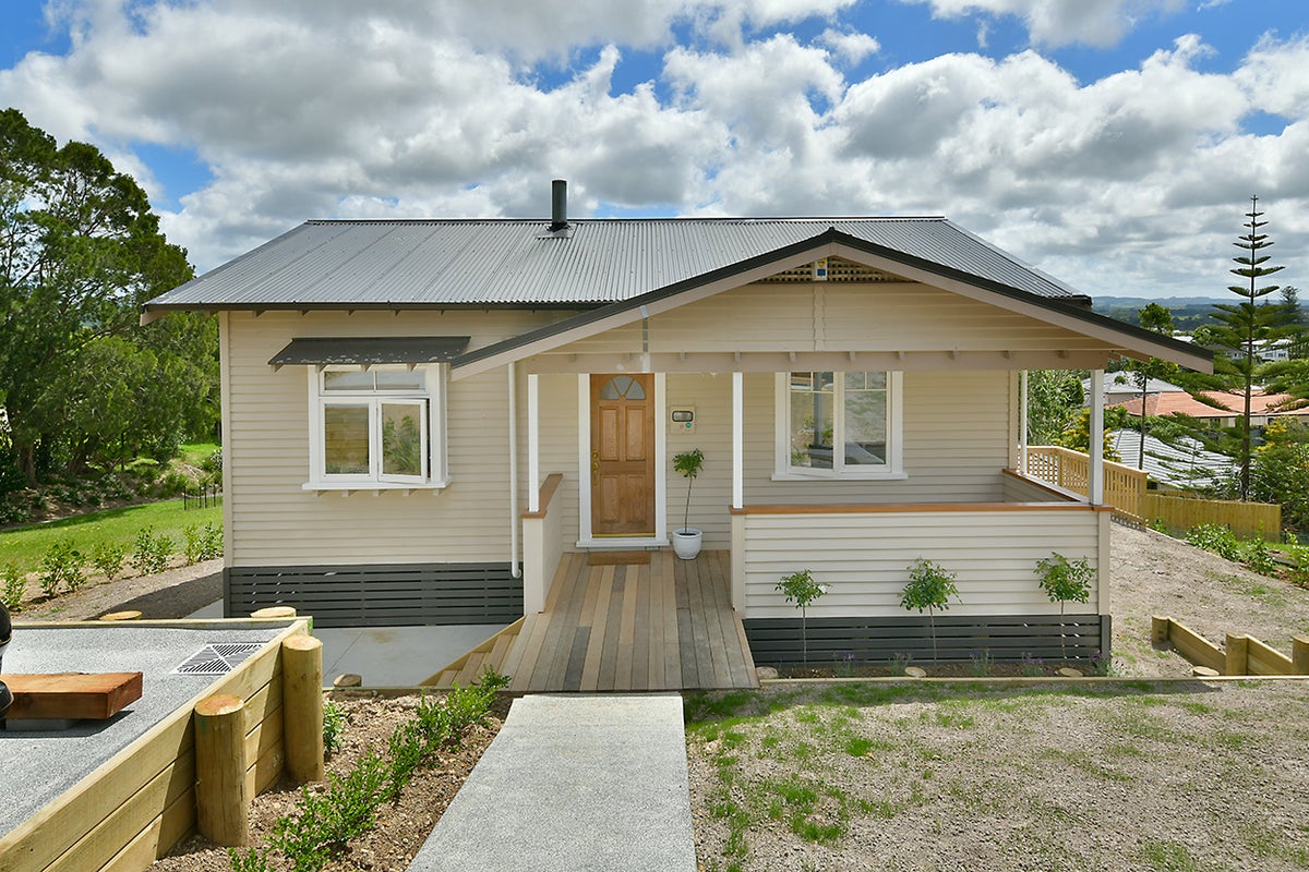 31B Saint James Avenue, Helensville, Auckland - Carousel 17