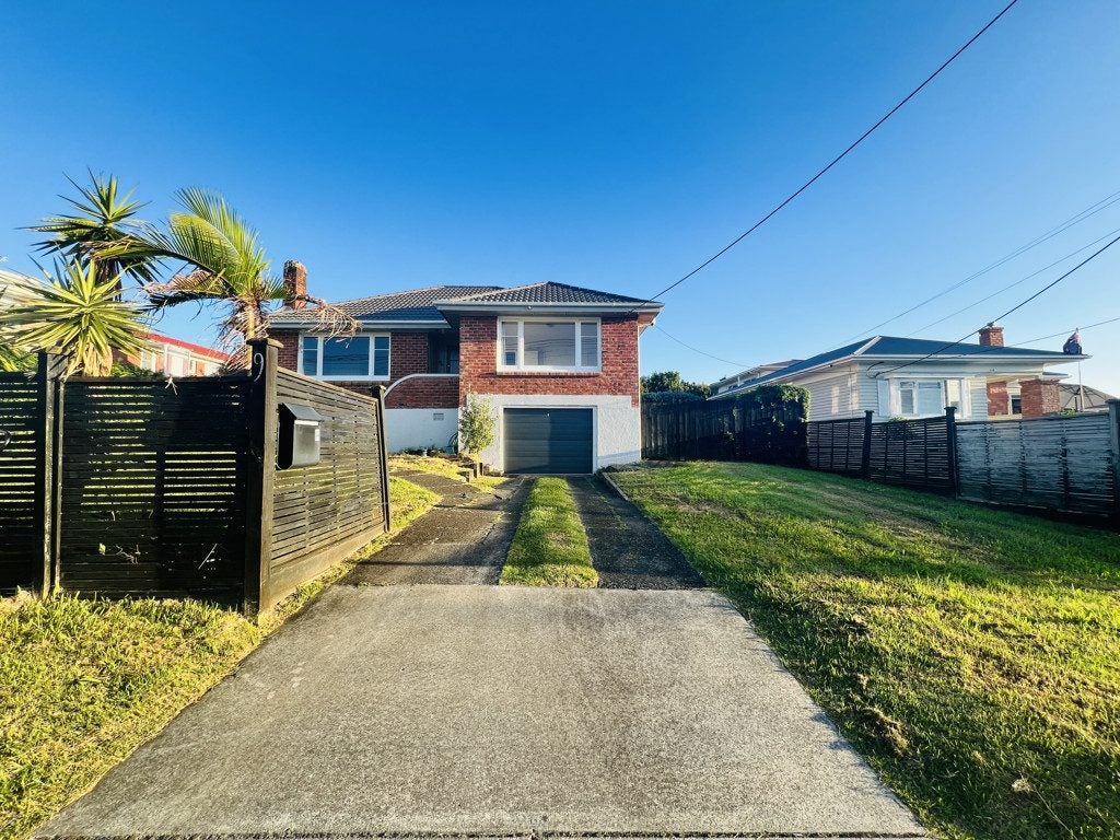 9 Winscombe Street, Belmont, Auckland - Carousel 2