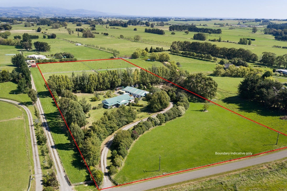 89 Ulysses Road, Ashhurst, Palmerston North - Carousel 1