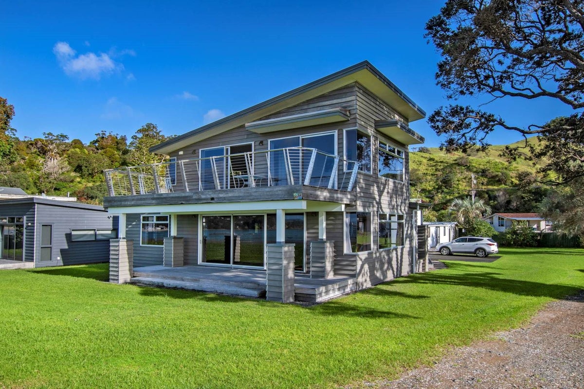 241 Oakura Road, Oakura, Hikurangi - Carousel 2