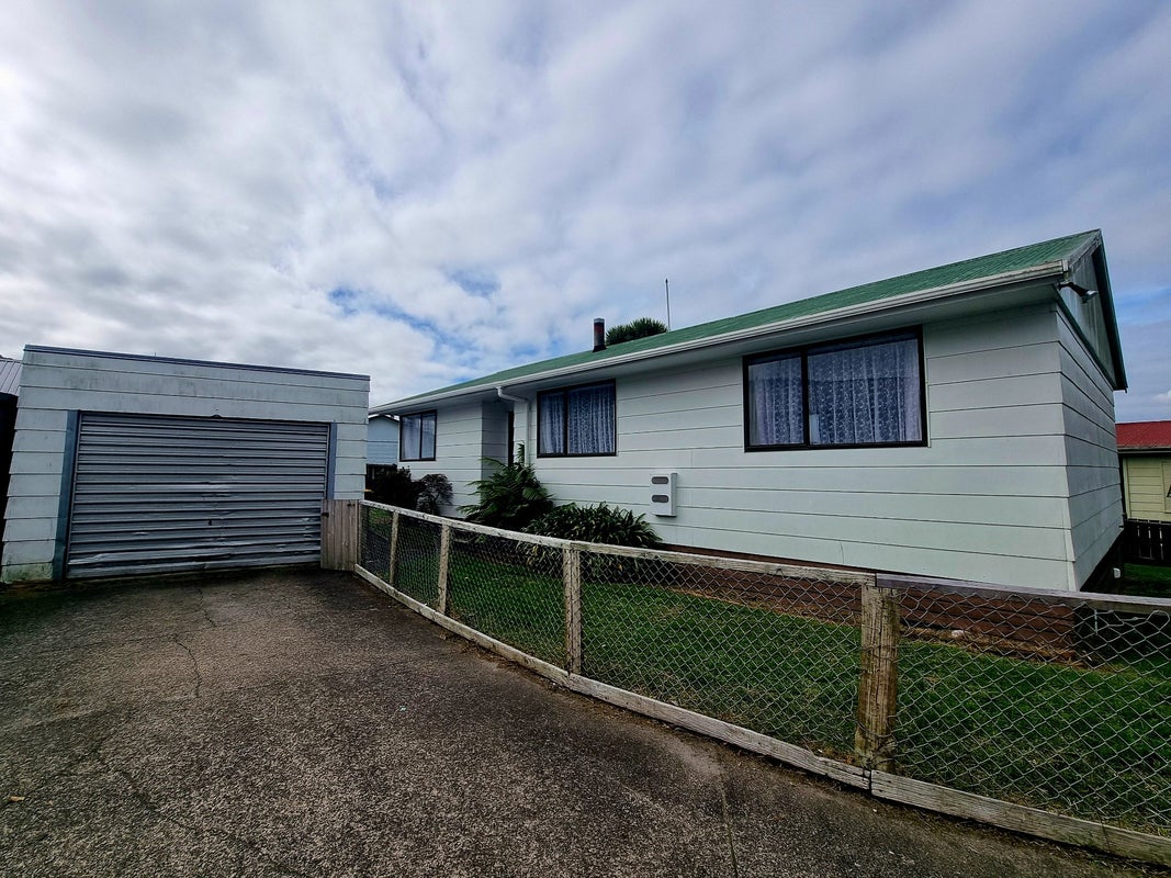 8B Jet Place, Pukehangi, Rotorua - Carousel 1