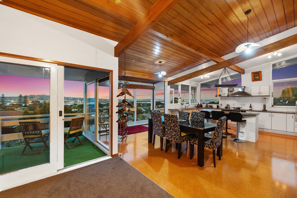 6 Conifer Lane, Mangere Bridge, Auckland - Carousel 2
