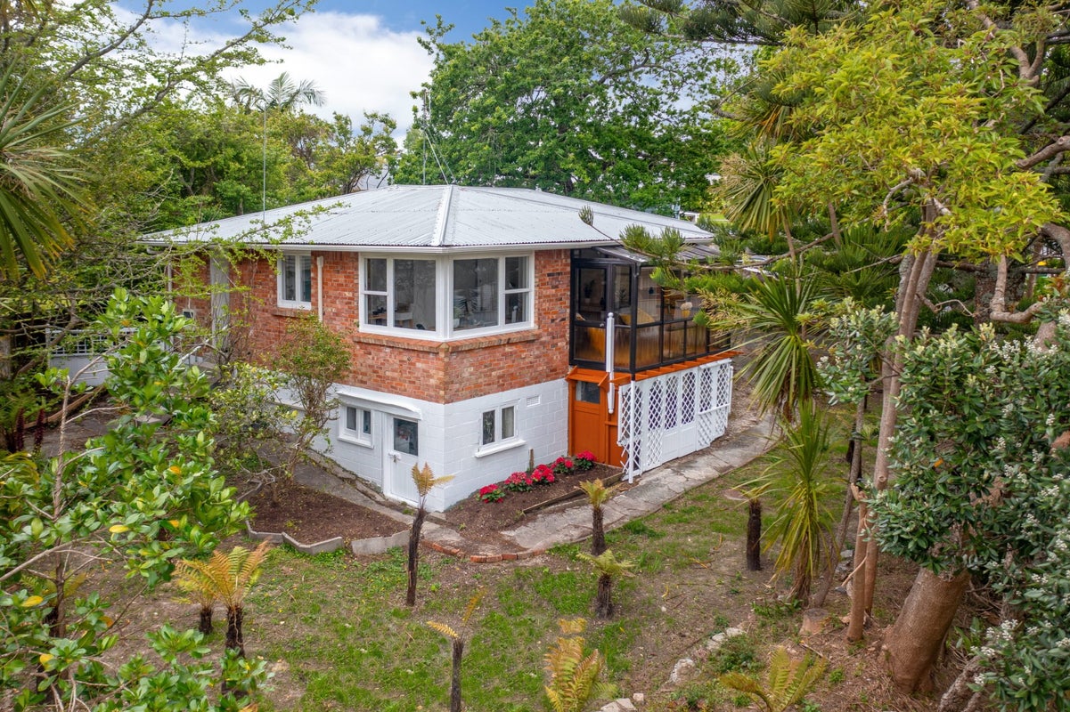 25 Paramu Avenue, Birkdale, Auckland - Carousel 1