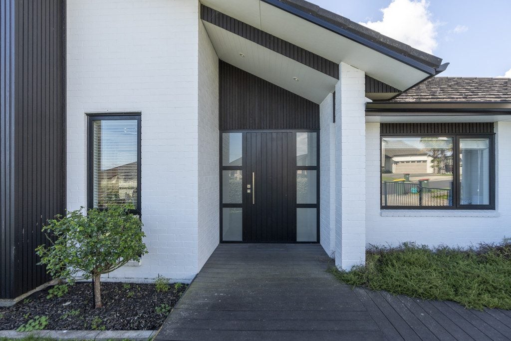 7 Miranda Place, Flagstaff, Hamilton - Carousel 2