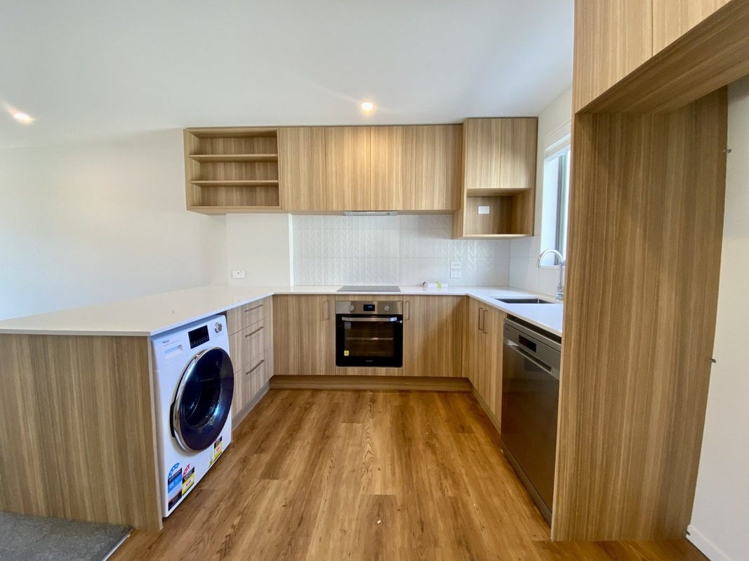 10/7 Lindores Street, Addington, Christchurch - Carousel 2