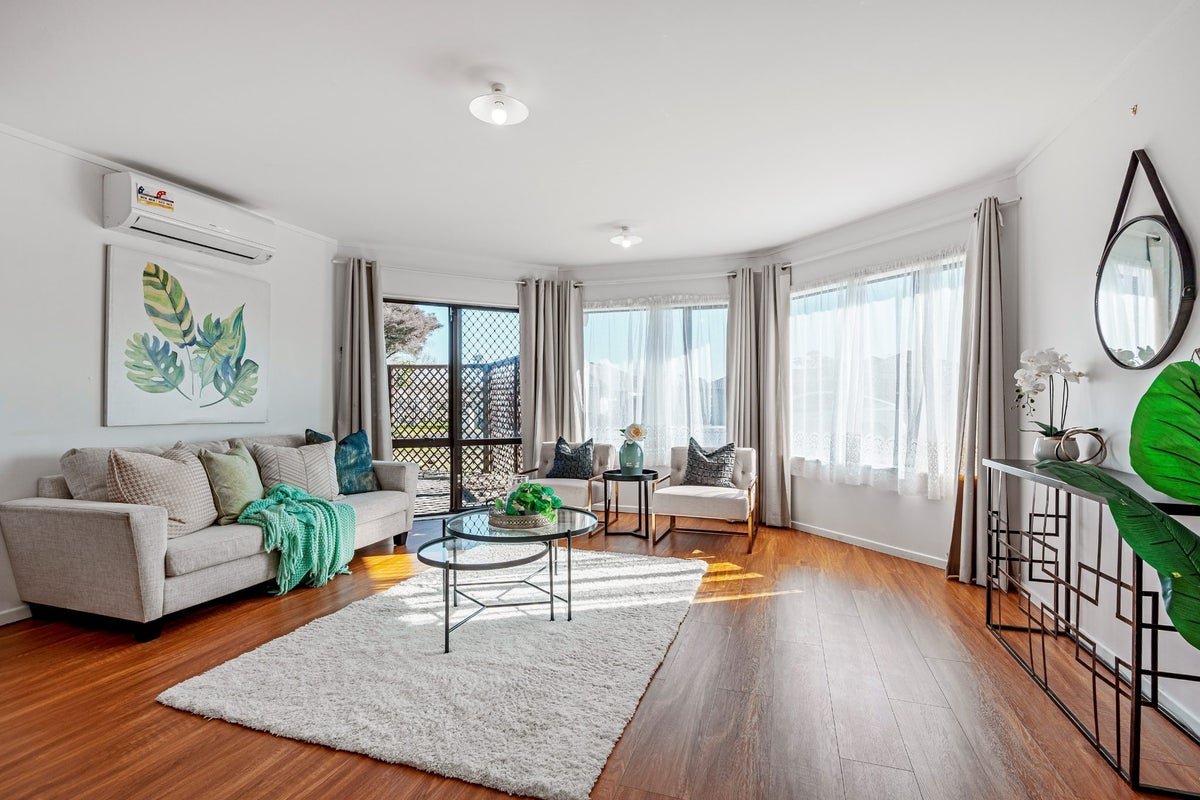 3 Robina Court, Burswood, Auckland - Carousel 2