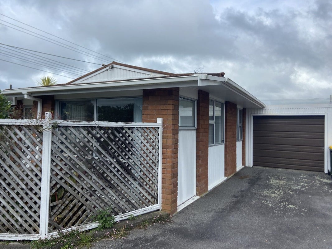 124A Govett Avenue, Frankleigh Park, New Plymouth - Carousel 13
