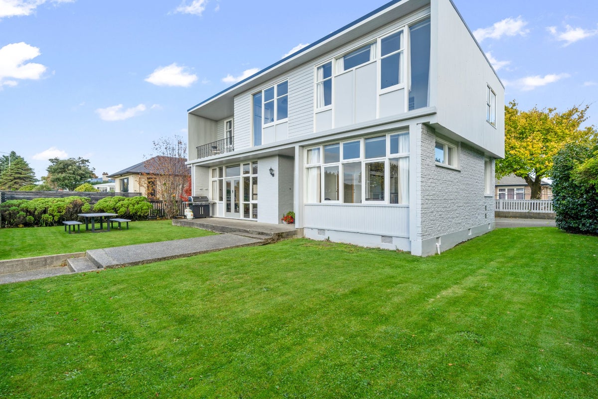 197 Chelmsford Street, Waverley, Invercargill - Carousel 1