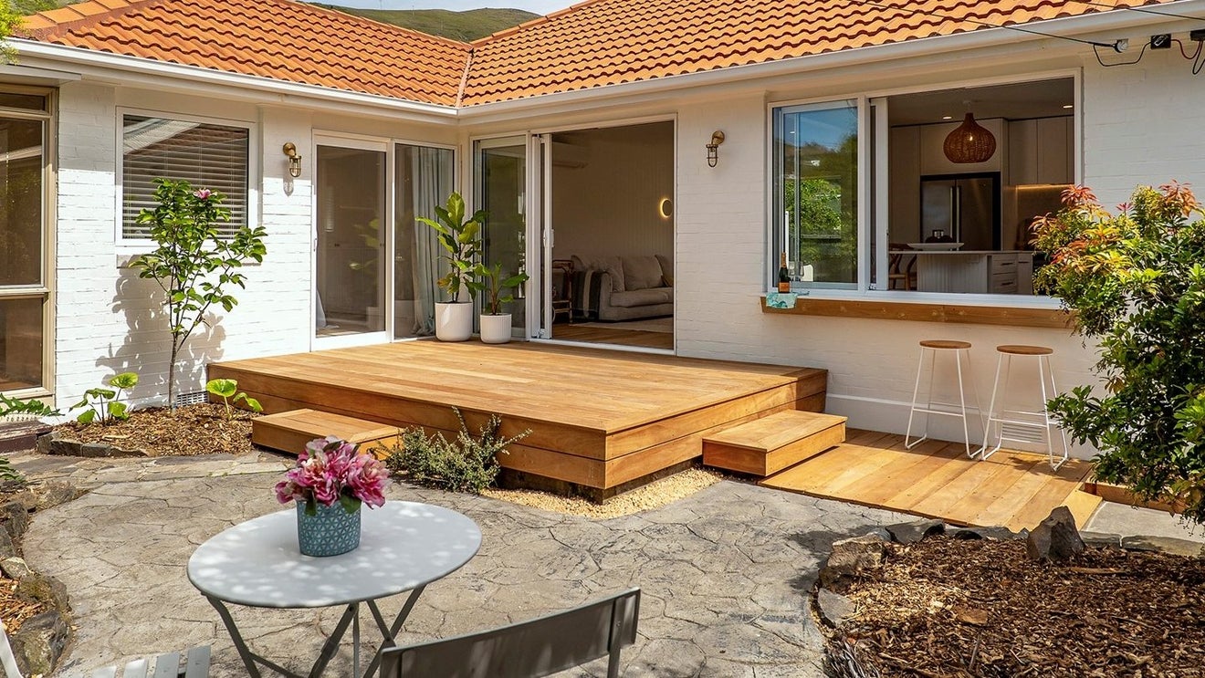 42 Arnold Street, Sumner, Christchurch - Carousel 1