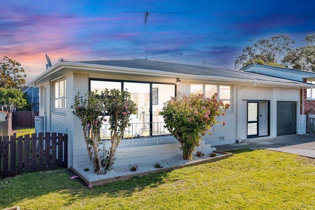 146 Union Road, Botany Downs, Auckland - Carousel 2