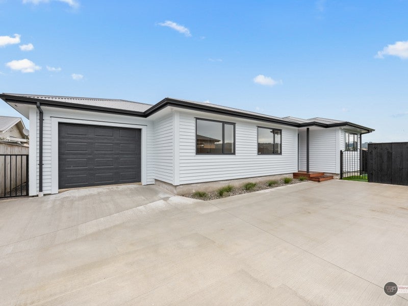 93A riverside DR, WAIWHETU, LOWER HUTT - Carousel 1