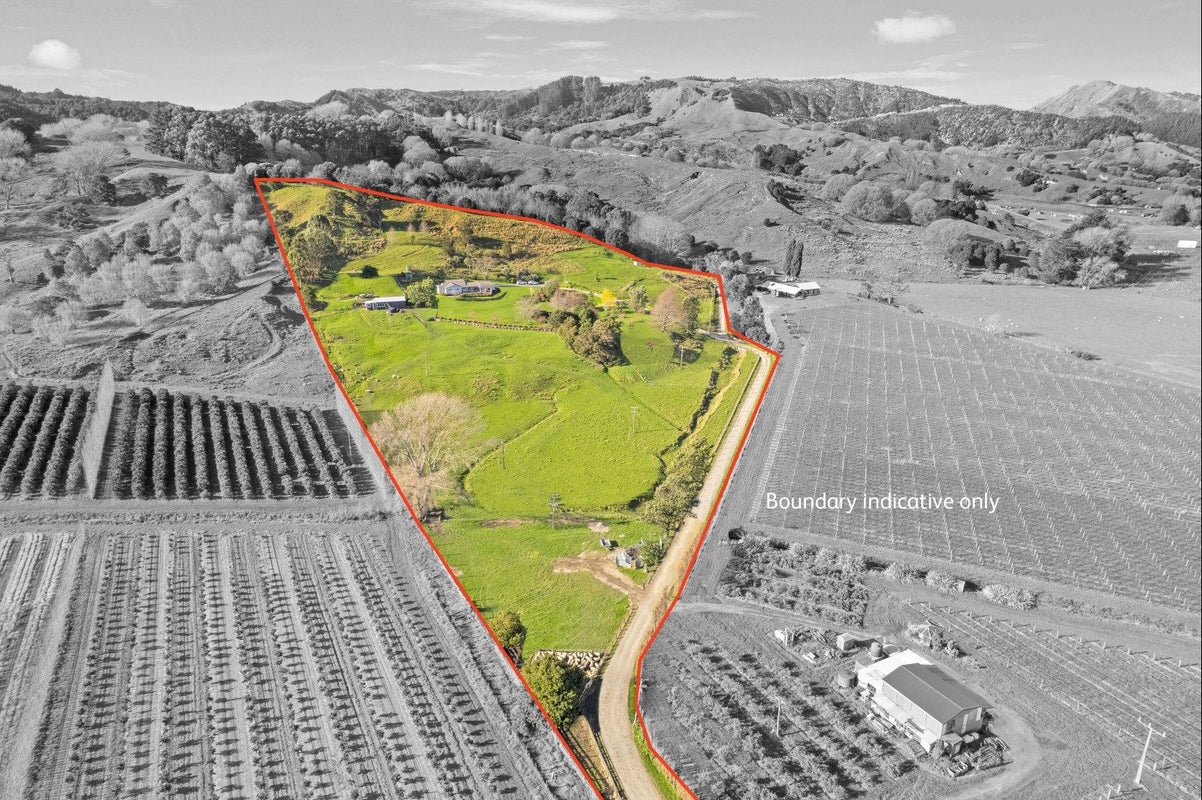 1105A Back Ormond Road, Gisborne - Carousel 1