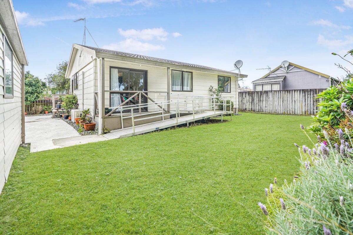 22B Aintree Street, Nawton, Hamilton - Carousel 1