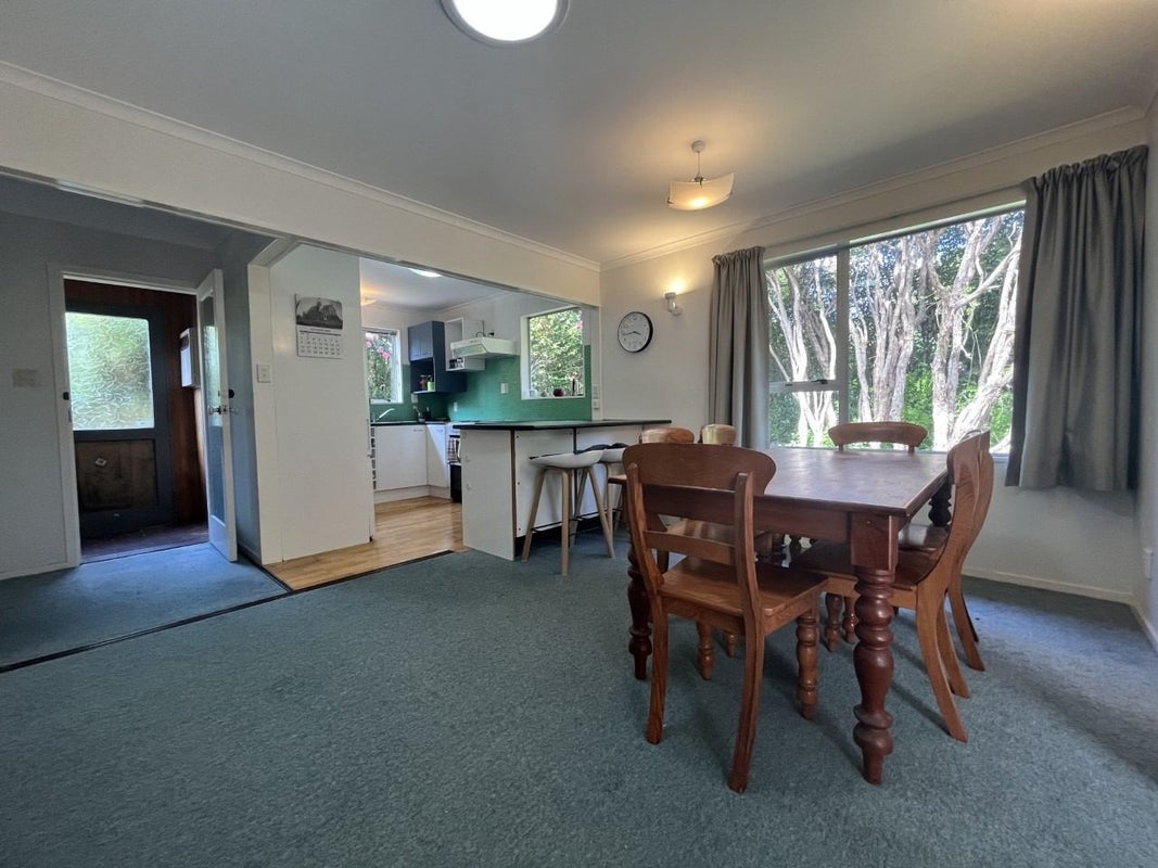 10 Sea Vista Drive, Pukerua Bay, Porirua - Carousel 1