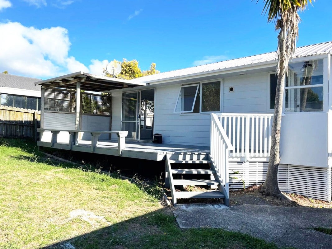 16 Whitmore Road, Mount Roskill, Auckland - Carousel 2