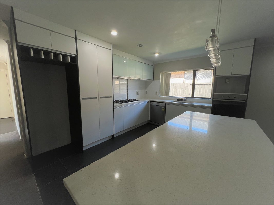 2 Hector Drive, Rototuna North, Hamilton - Carousel 2