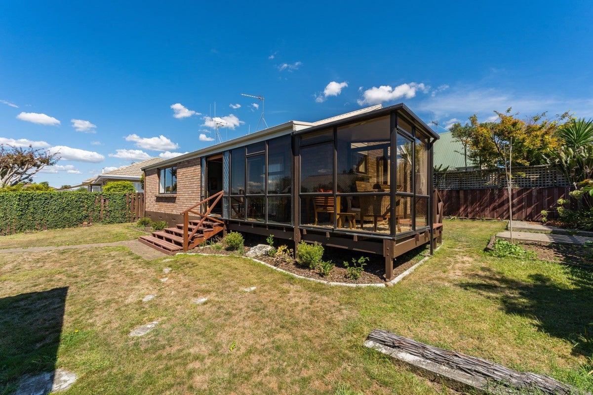 30A Hinton Avenue, Forest Lake, Hamilton - Carousel 2