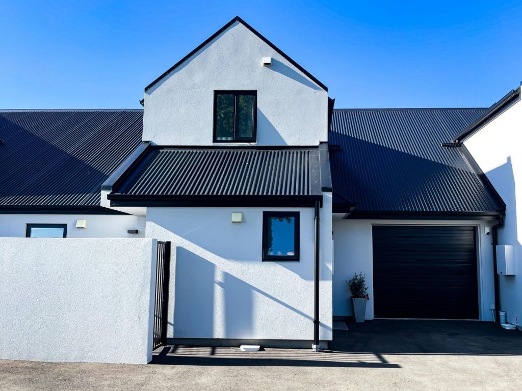 3/107 Canon Street, Edgeware, Christchurch - Carousel 2