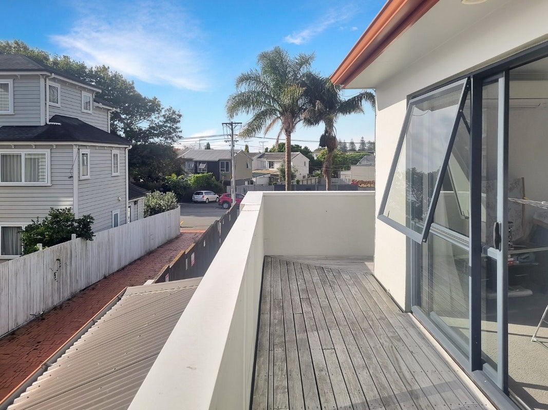 10L Campbell Road, Royal Oak, Auckland - Carousel 2