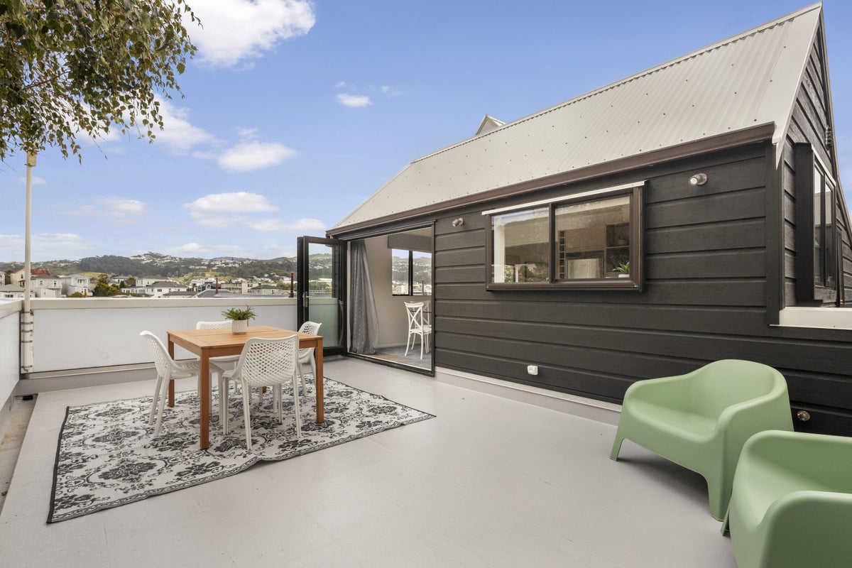 6/85 Elizabeth Street, Mount Victoria, Wellington - Carousel 2