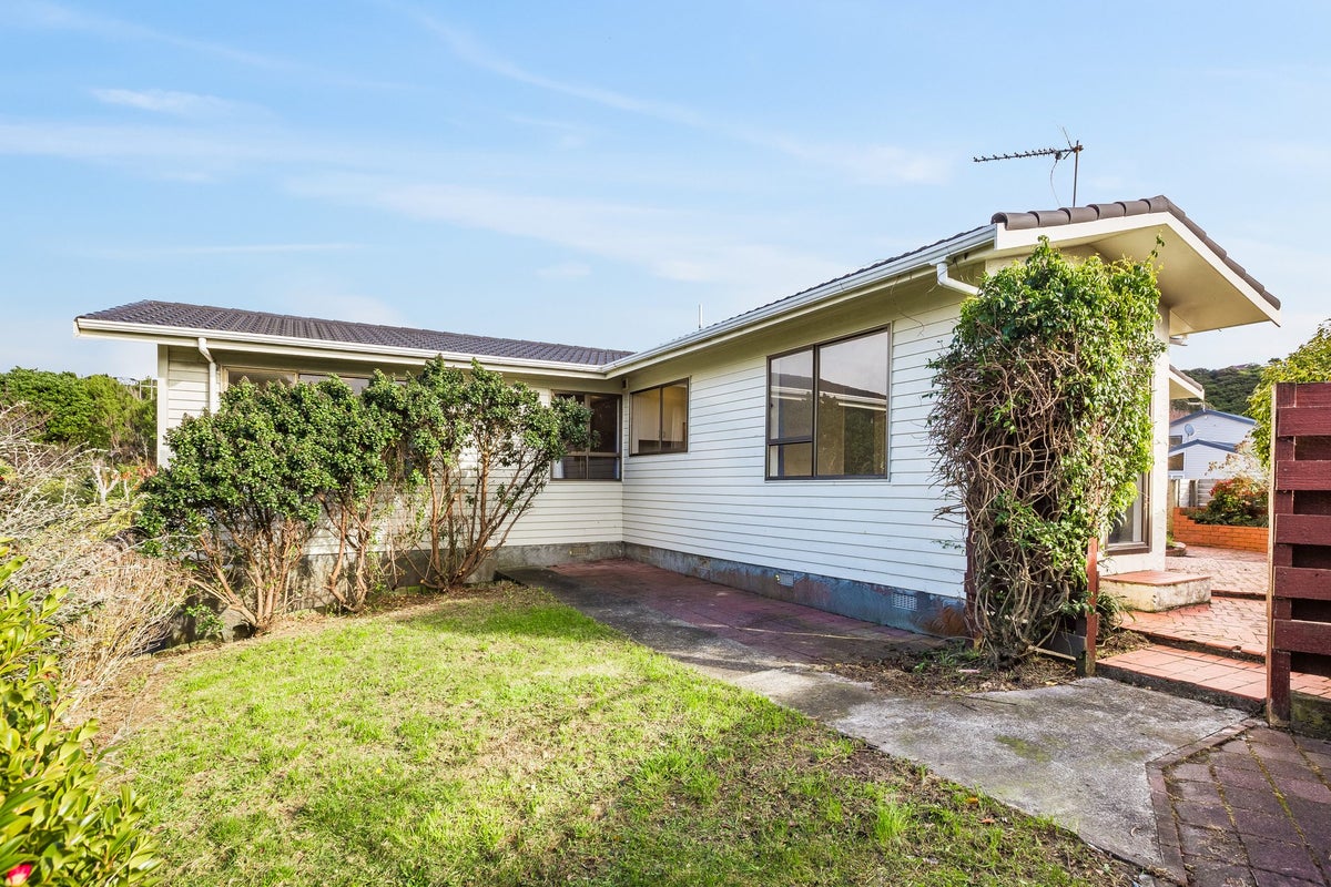 19 Discovery Drive, Whitby, Porirua - Carousel 2