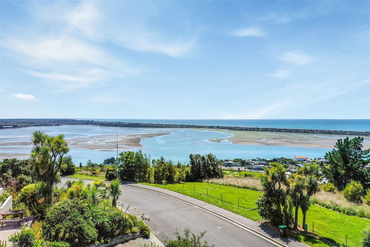 9 Dunkeld Lane, Redcliffs, Christchurch - Carousel 2