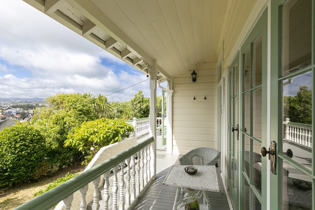 42 Crawford Road, Kilbirnie, Wellington - Carousel 2