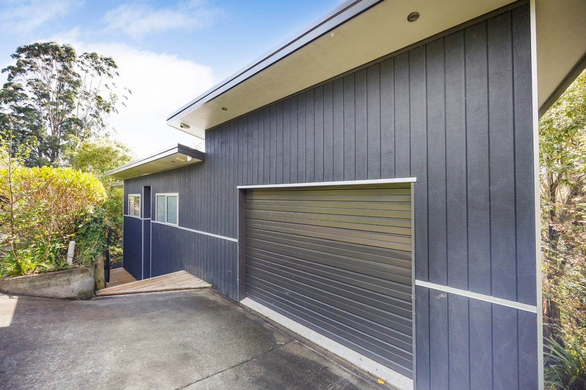 16A Springdale Grove, Fitzherbert, Palmerston North - Carousel 25