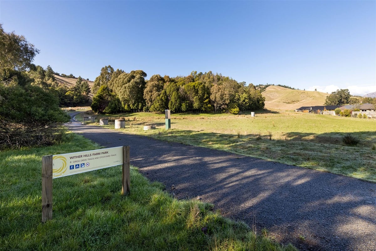 135 Taylor Pass Road, Witherlea, Blenheim - Carousel 34