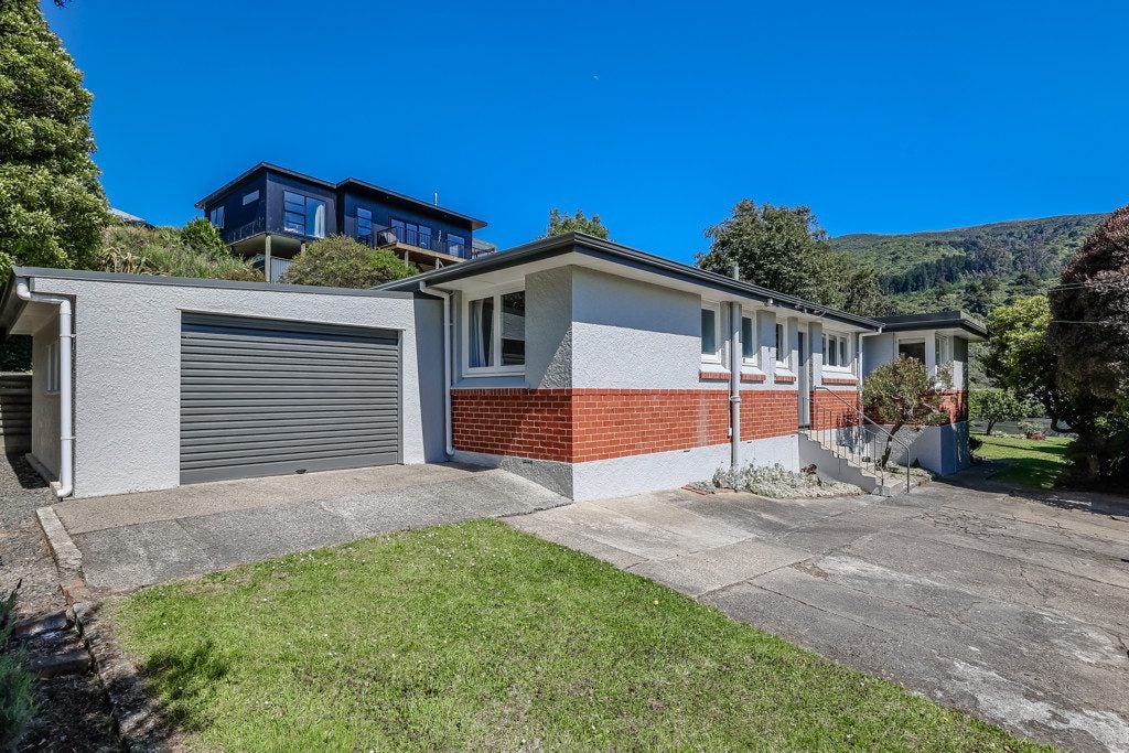 36 Glenmore Street, Glenleith, Dunedin - Carousel 1