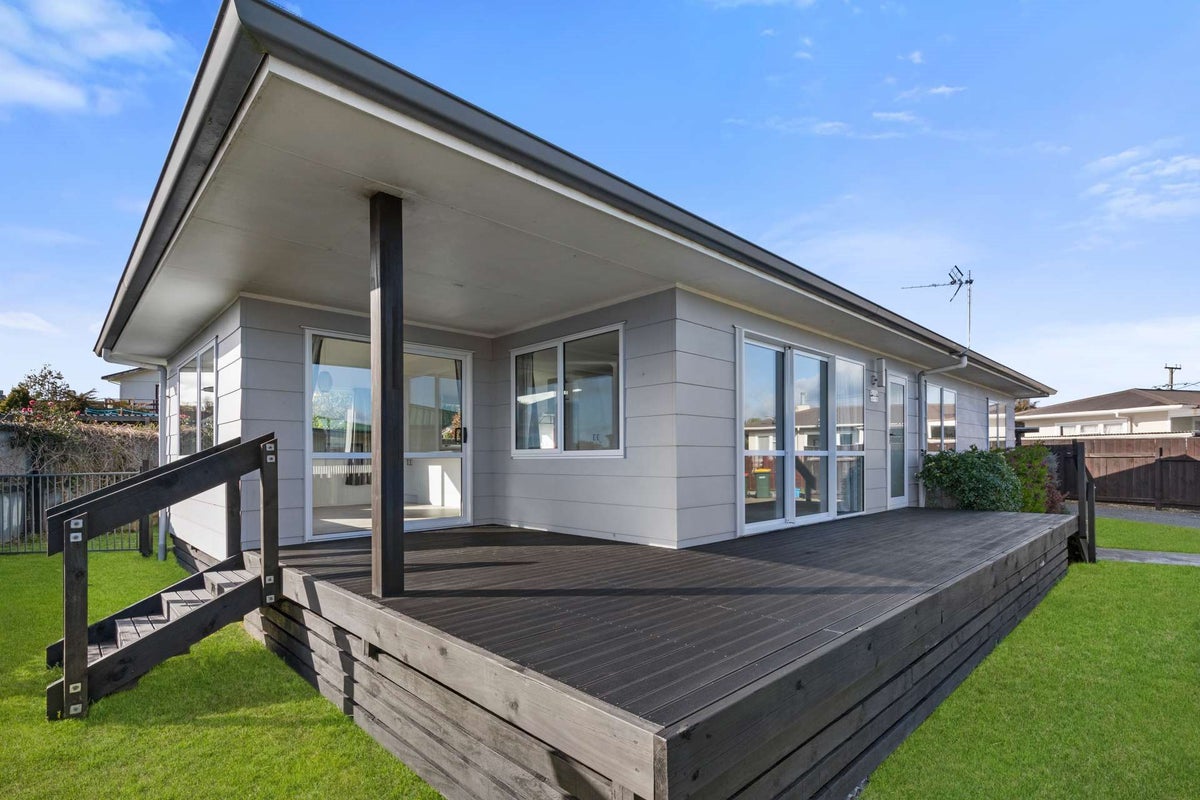 20A Wharenui Road, Owhata, Rotorua - Carousel 1