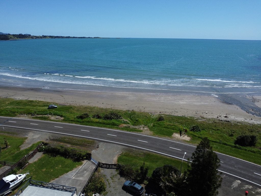 10744 State Highway 35, WAIHAU BAY, TE KAHA - Carousel 2