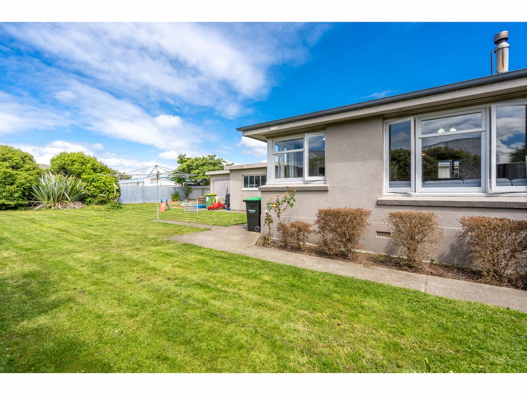 137 Harvey Street, Grasmere, Invercargill - Carousel 1
